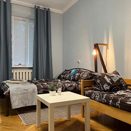 Ararat-Klovskaya Hostel-Apartments Kiev Екстериор снимка