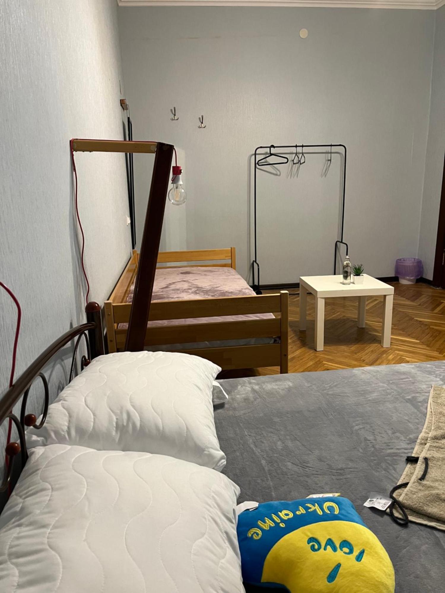 Ararat-Klovskaya Hostel-Apartments Kiev Екстериор снимка