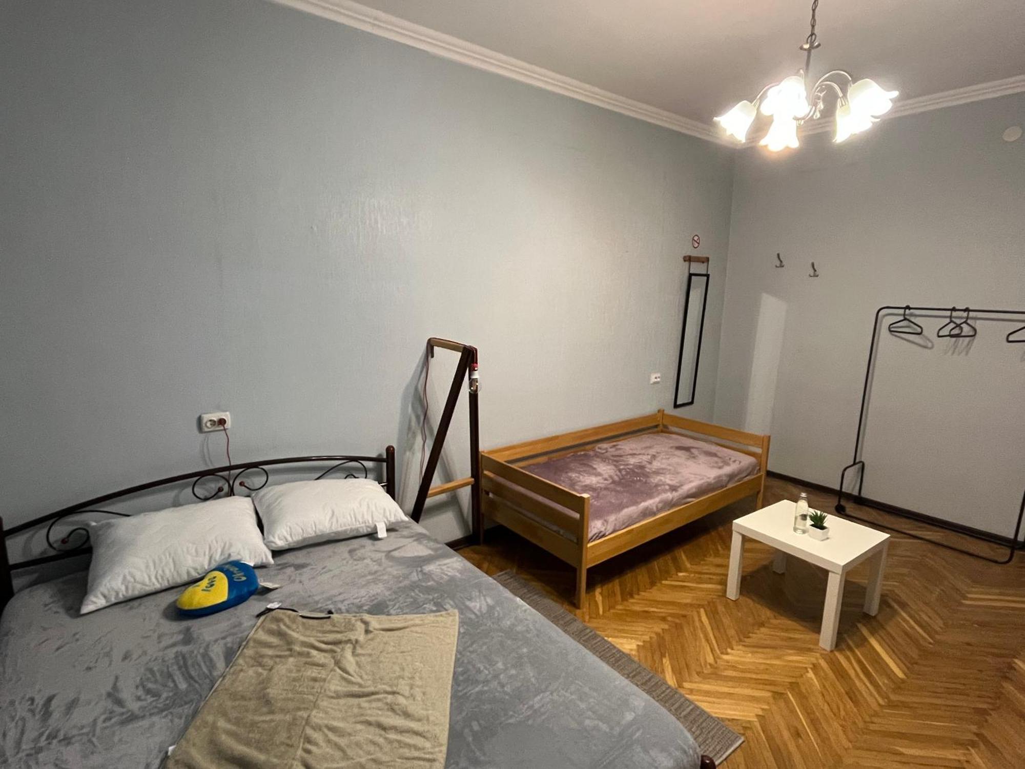 Ararat-Klovskaya Hostel-Apartments Kiev Екстериор снимка