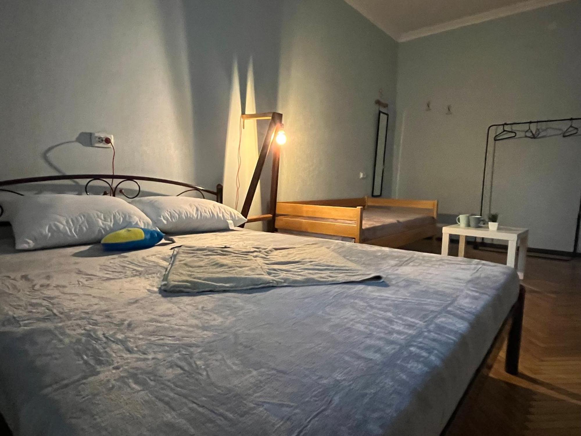 Ararat-Klovskaya Hostel-Apartments Kiev Екстериор снимка