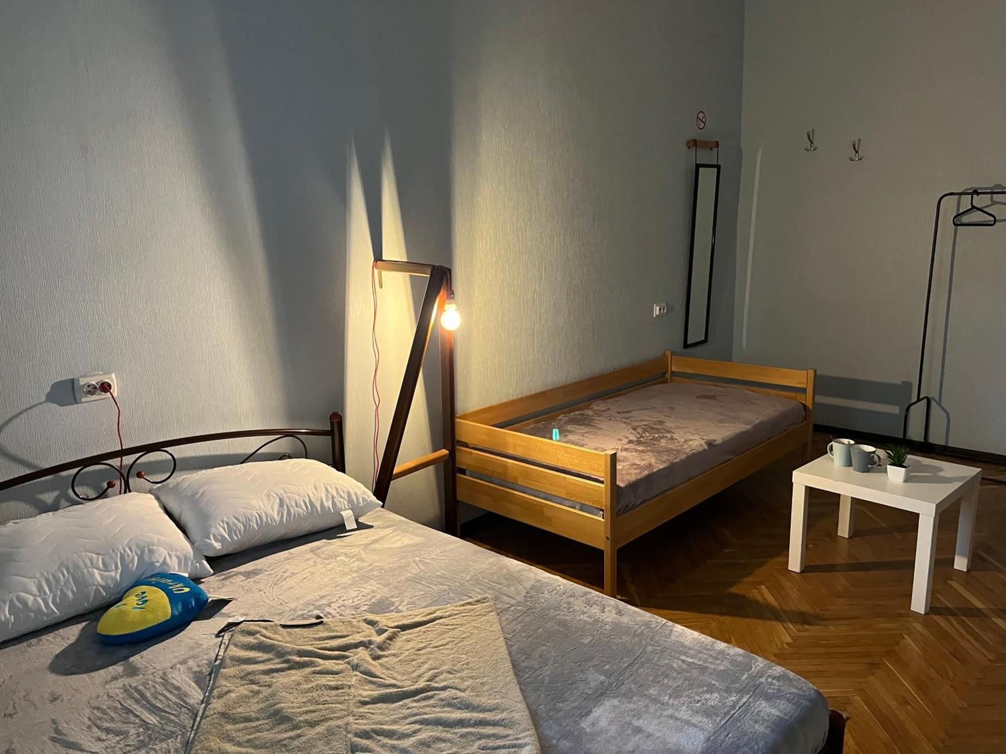 Ararat-Klovskaya Hostel-Apartments Kiev Екстериор снимка