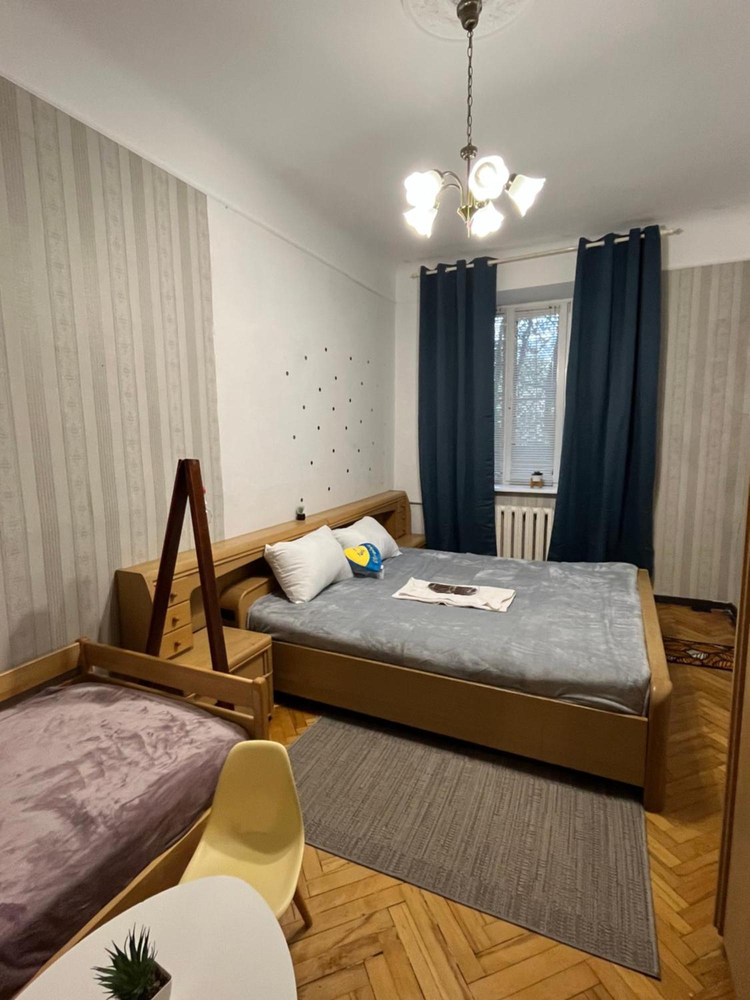Ararat-Klovskaya Hostel-Apartments Kiev Екстериор снимка