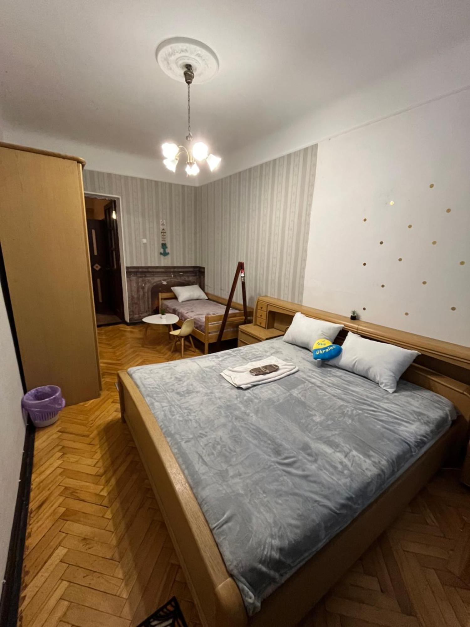 Ararat-Klovskaya Hostel-Apartments Kiev Екстериор снимка